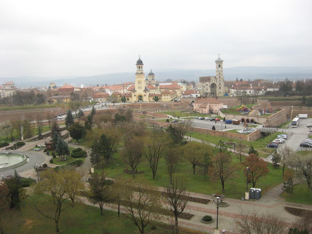 Panoramic Apartment Alba Iulia Ngoại thất bức ảnh